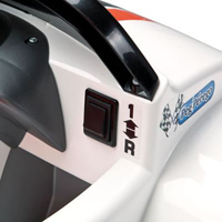 Mini Racer 6V, marca Peg-Perego: Schimbator de viteze langa volan